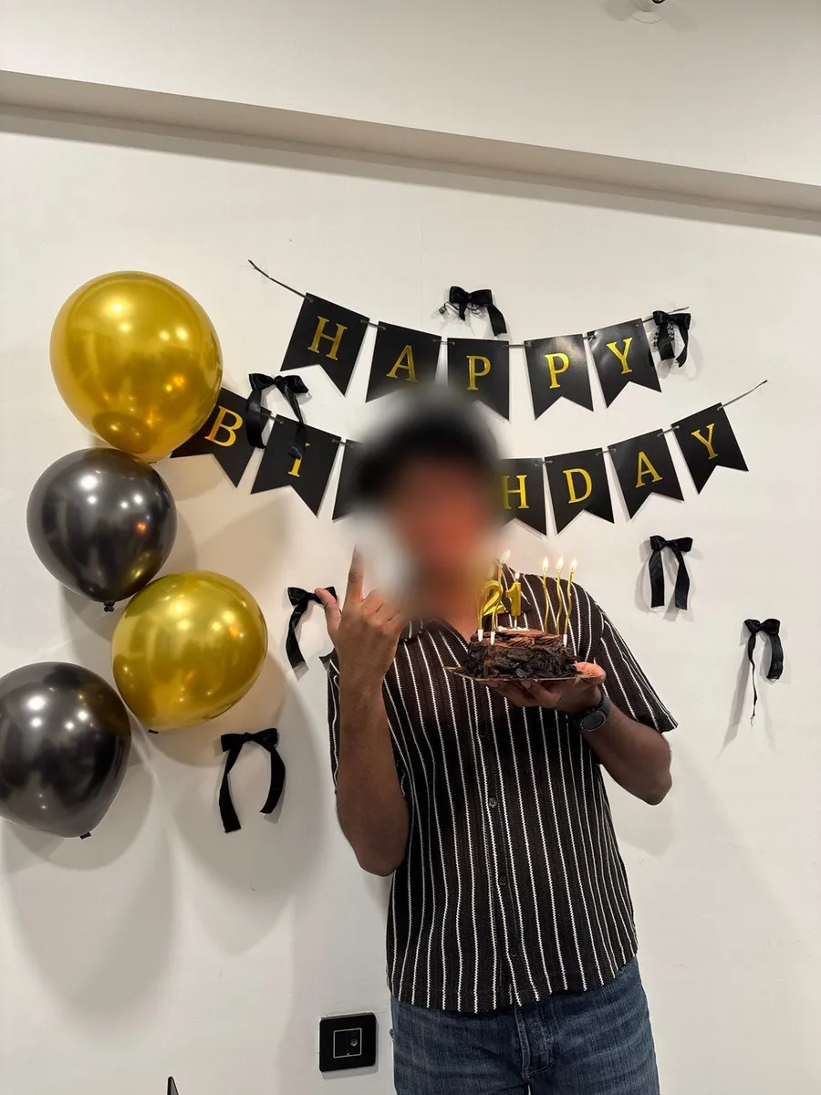 The customer's photo (faces blurred)